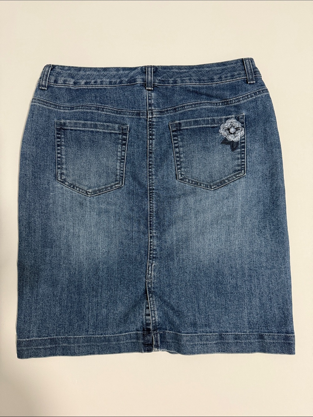 Style & Co Blue Denim Embroidered Floral Skirt Size 8 - Picture 2 of 13